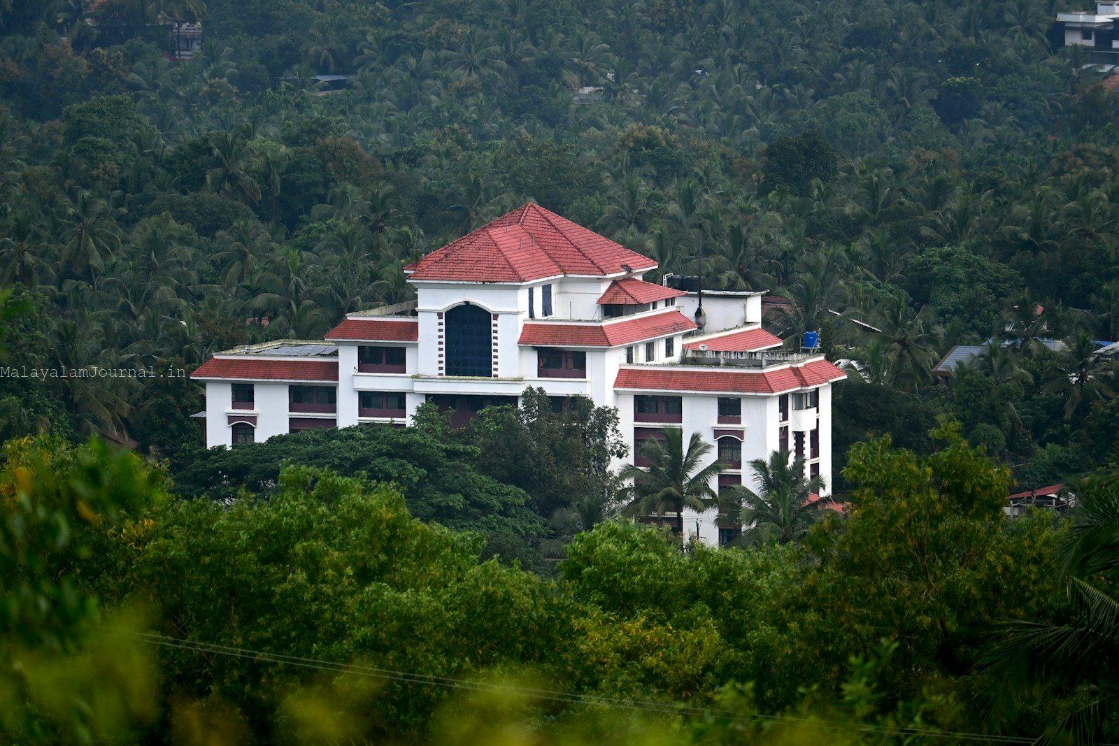 സിനിമാ താരങ്ങളുടെ കേരളത്തിലെ ഹോട്ടലുകൾ